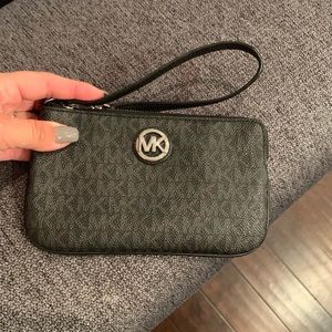 Michael Kors wristlet